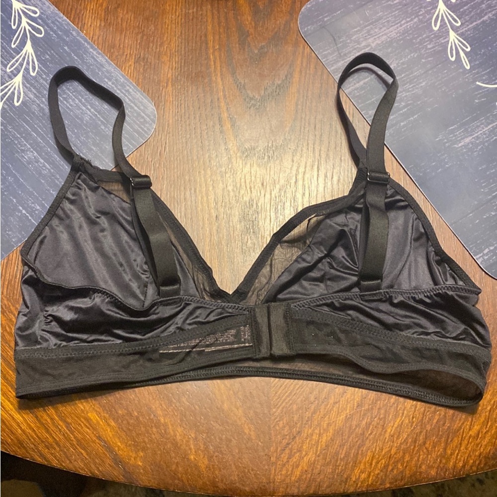 Bra - Picture 2 of 3